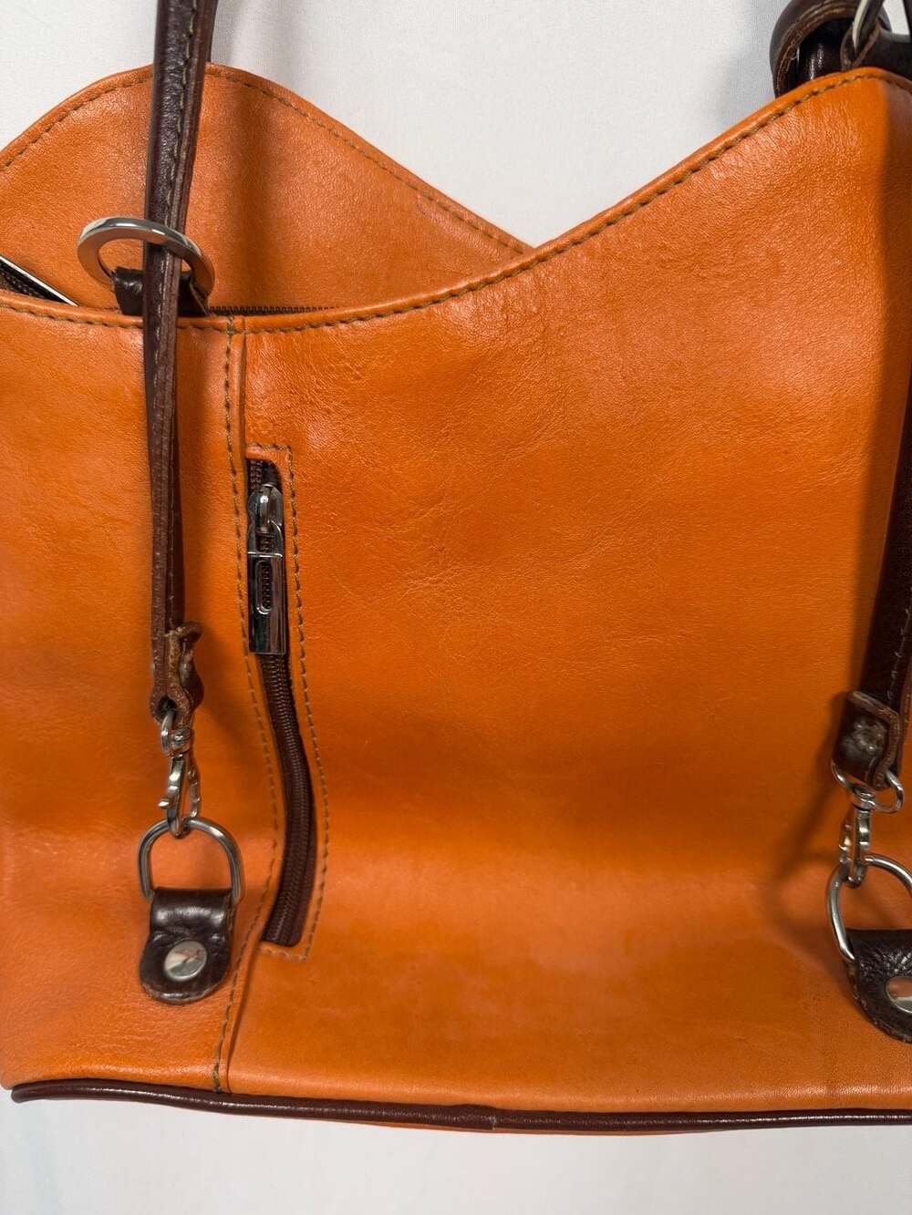 Talia Made in Italy Orange Genuine Leather Convertible Shoulder Bag Backpack - Picture 2 of 9